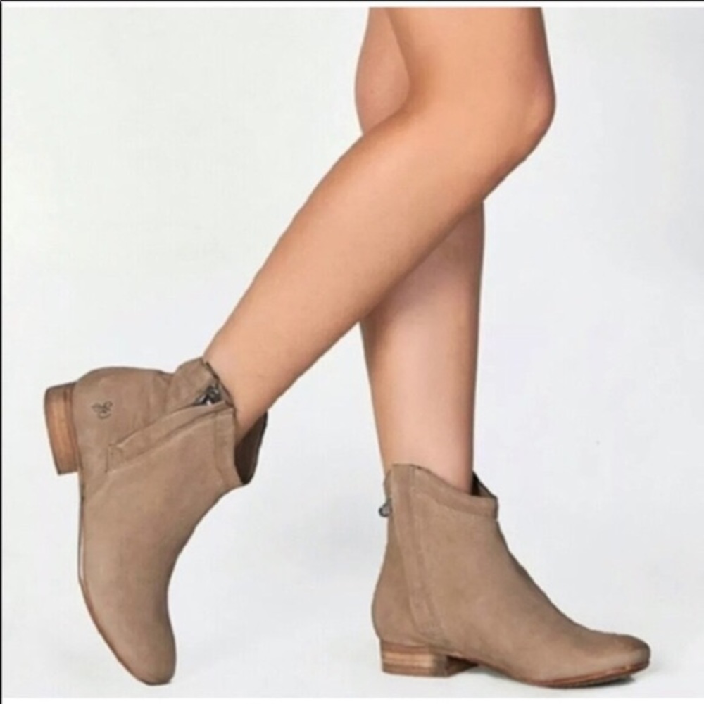 Sam Edelman tan Cody Boots